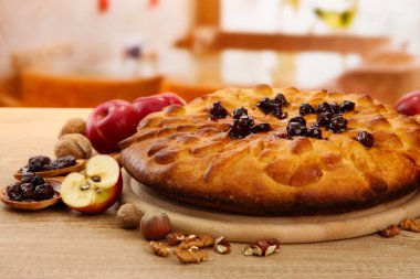 lezzetli ev yapımı pasta ile reçel ve elma Cafe ahşap tablo