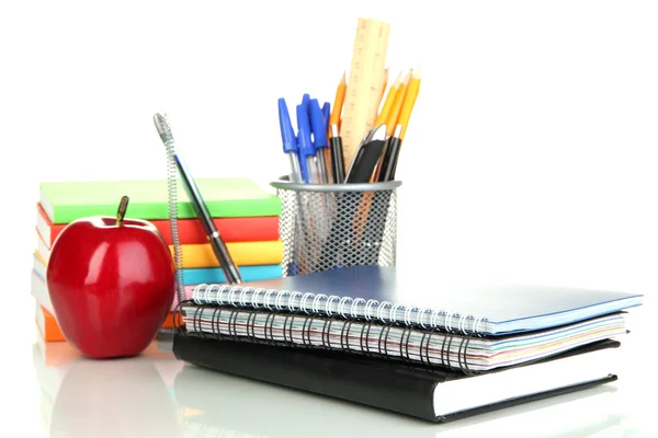 Material escolar e de escritório isolado em branco — Fotografia de Stock