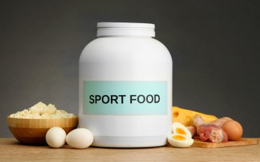 protein tozu ve gıda protein, gri arka plan üzerine kavanoz