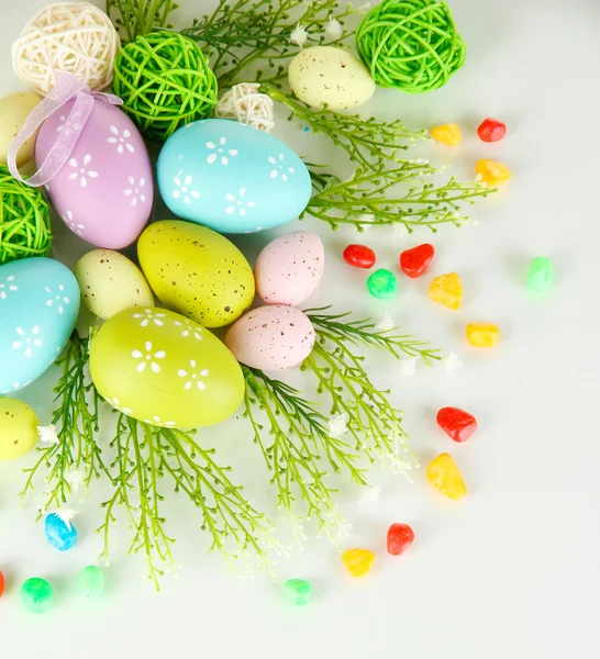 Komposition für Ostern isoliert auf weiß — Stockfoto