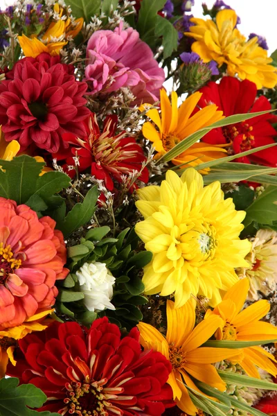 Bouquet di bellissimi fiori estivi, da vicino — Foto Stock