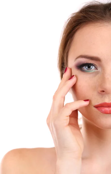 Hermosa joven con maquillaje brillante aislado en blanco — Foto de Stock