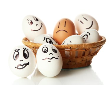 yumurta ile üzerine beyaz izole komik yüzler