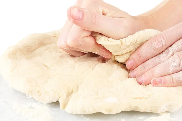 Preparación de masa de pizza aislada en blanco — Foto de Stock