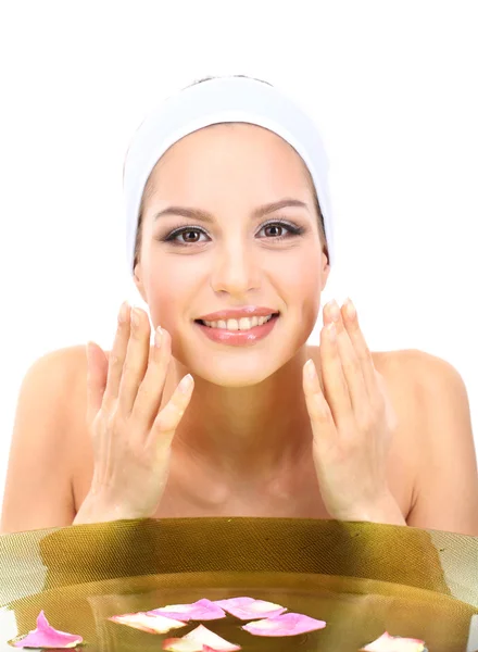 Młoda kobieta do mycia twarzy. koncepcyjne Zdjęcie: płyn do demakijażu oczu — Zdjęcie stockowe