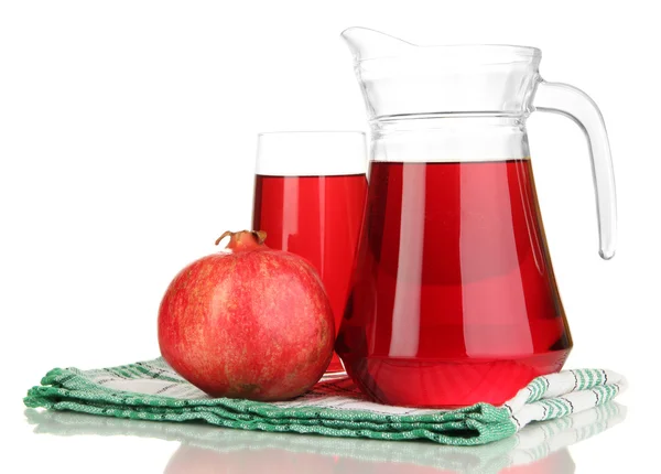 Full glass and jug of pomegranate juice and pomegranate isolated on white — Stock Photo, Image