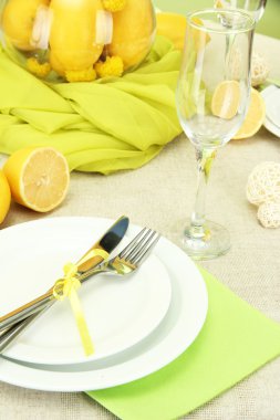 güzel tatil Tablo ayarı ile limon, yakın çekim