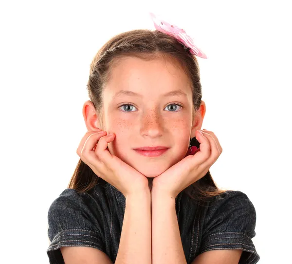 Portrait de belle petite fille. Isolé sur blanc — Photo