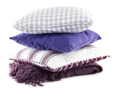 hill renkli yastıklar üzerinde beyaz izole