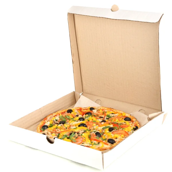 Gustosa pizza in scatola di carta isolata su bianco — Foto Stock