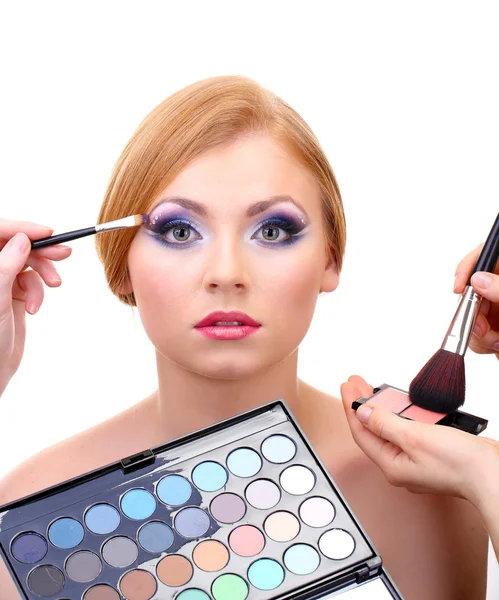 Portrait de belle jeune femme avec maquillage, isolé sur blanc — Photo