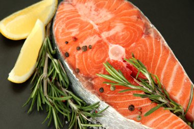 taze somon steak Pan, yakın çekim