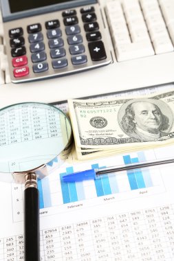 Finansal bilgiler ve para yakın çekim
