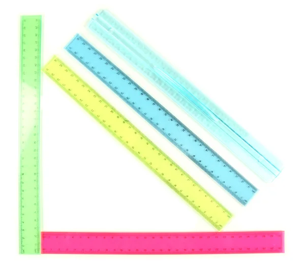 Plastic Linialen geïsoleerd op wit — Stockfoto