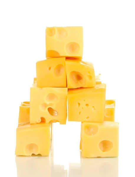 Kostki sera na białym tle — Zdjęcie stockowe