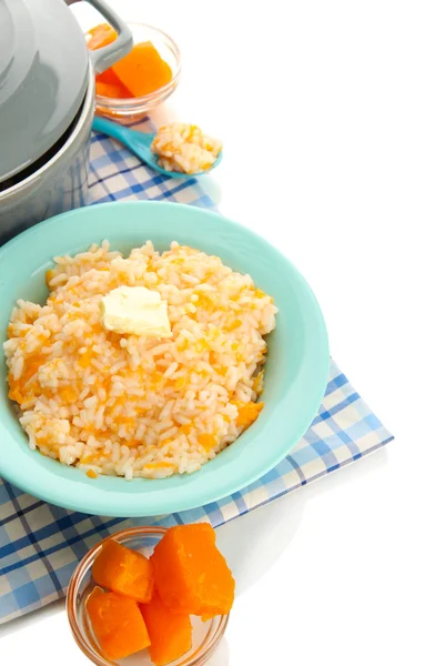 Smak ryżowa z dyni w niebieski miska na białym tle — Zdjęcie stockowe