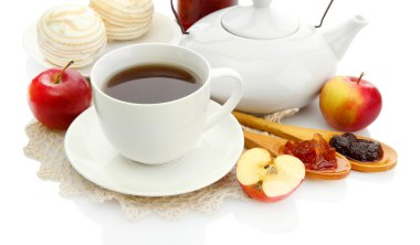 çay ve ev yapımı reçel, üzerinde beyaz izole ile hafif Kahvaltı