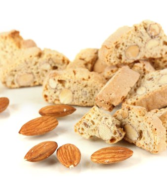aromatik Çerezler cantuccini üzerinde beyaz izole