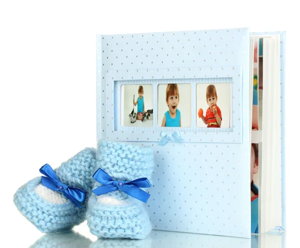 Baby's fotoalbum geïsoleerd op wit — Stockfoto