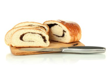 somun ile üzerine beyaz izole kesme tahtası üzerinde haşhaş tohumu