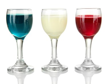 beyaz izole lezzetli renk likör