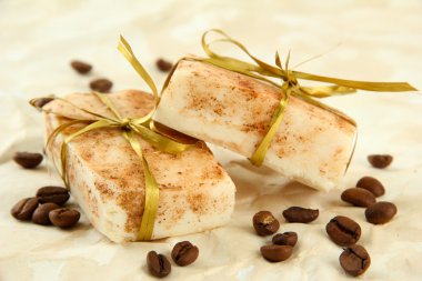 bej renkli arka plan üzerinde doğal el yapımı Sabun
