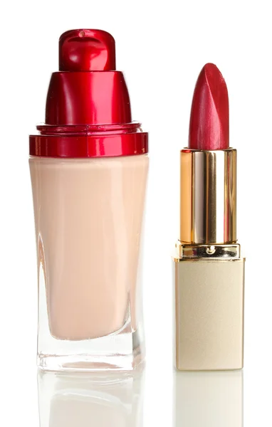 Mooie rode lippenstift en Stichting, geïsoleerd op wit — Stockfoto