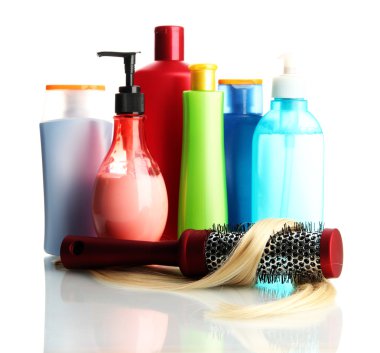 tarak fırça ile üzerine beyaz izole, saç ve Kozmetik Şişeler