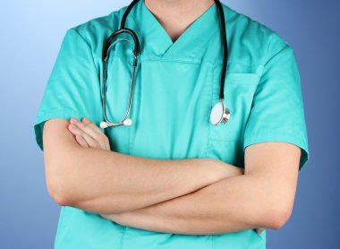 Doktor stetoskop, mavi arka plan ile