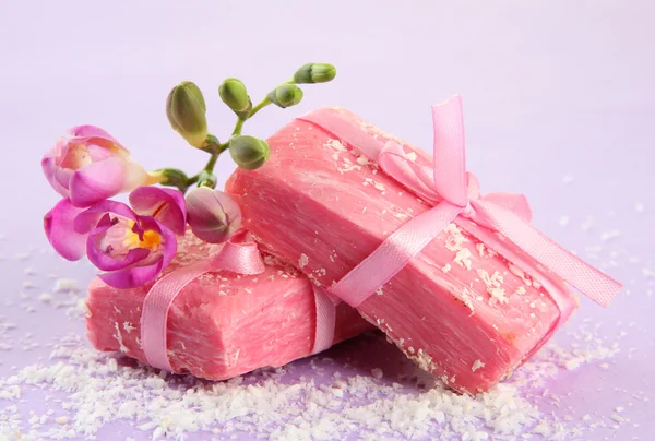 Natural handmade soap, on purple background — Stock Photo, Image