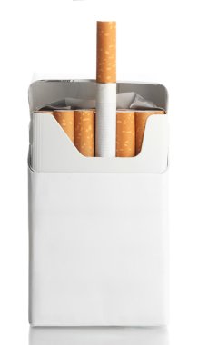 beyaz izole sigara kutusu