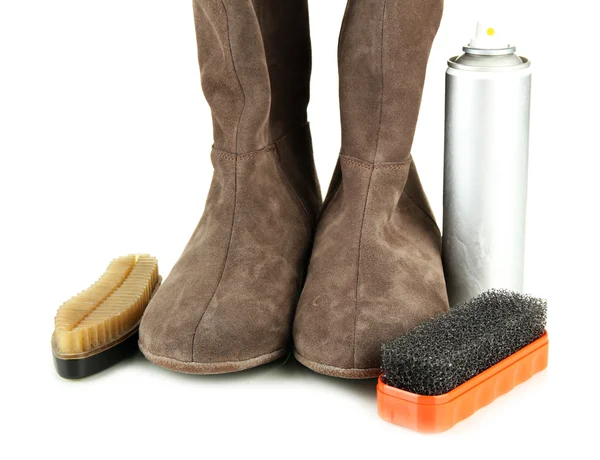 Set de lucruri pentru curățare și lustruire pantofi, izolat pe alb — Fotografie, imagine de stoc