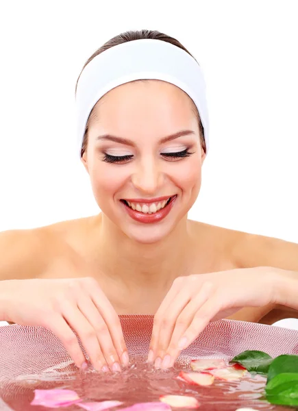 Jovem mulher lavando o rosto dela. foto conceitual: removedor de maquiagem — Stock fotografie