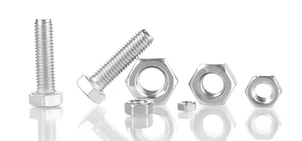 Tornillos, tuercas de tornillo aisladas en blanco — Foto de Stock