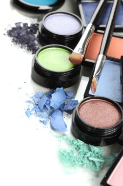 güzel parlak göz gölgeler beyaz izole