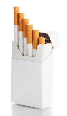 beyaz izole sigara kutusu