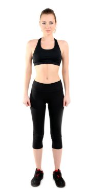 Beyazlar üzerinde izole edilmiş spor yapan genç bir kadın.