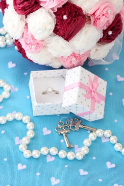 Kavramsal Fotoğraf: pembe ve mavi renk tarzı düğün