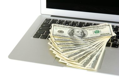 para üzerinde beyaz izole laptop