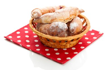 tat kruvasan whit üzerinde izole sepeti