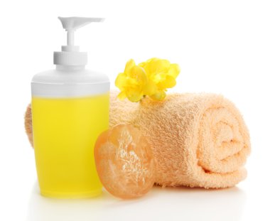 şişe, sabun ve havlu, beyaz izole