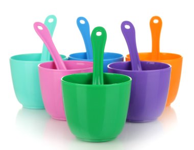 Çocuk plastik sofra üzerinde beyaz izole