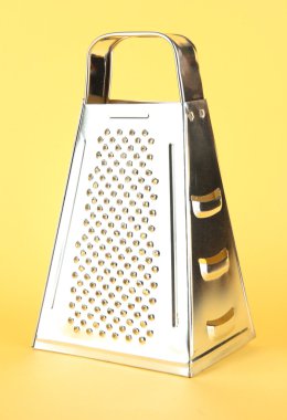 renkli arka plan üzerinde metal rende