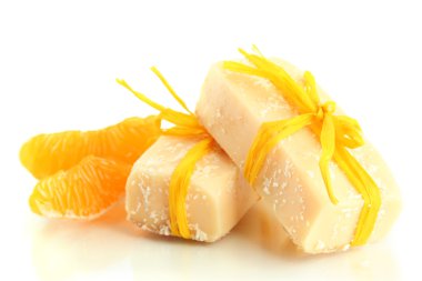 doğal el yapımı Sabun ve turuncu, beyaz izole