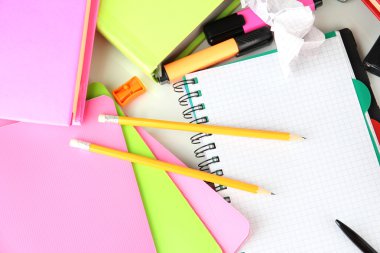 beyaz izole bir öğrenci işyerinde