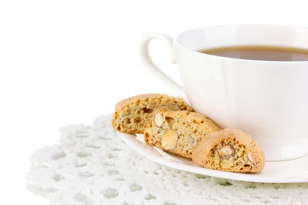 Bolachas aromáticas cantuccini e xícara de café isolado em branco — Fotografia de Stock