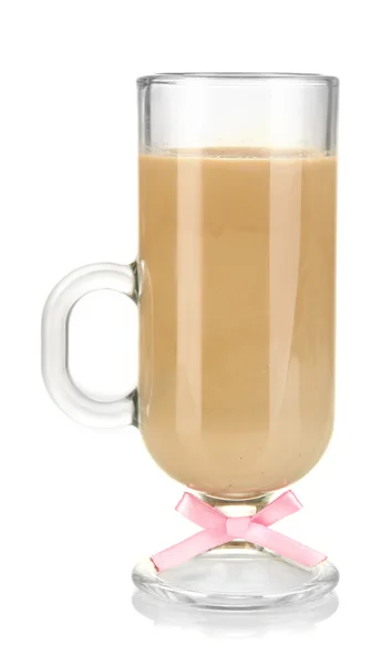 Холодна кава з льодом у склянці ізольована на білому — стокове фото