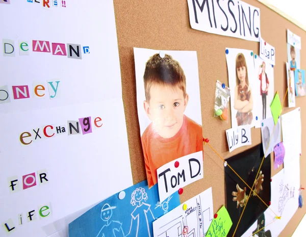 Board with evidence in case of missing children — Stock Photo, Image