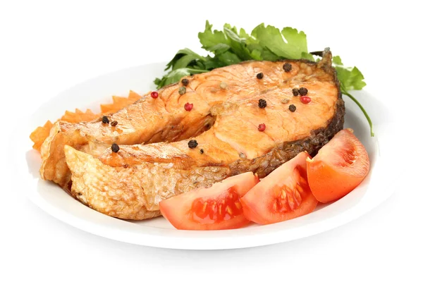 Chutný grilovaného lososa se zeleninou izolovaných na bílém — Stock fotografie