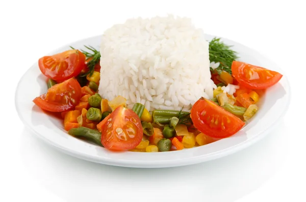 Delizioso risotto con verdure, isolato su bianco — Foto Stock